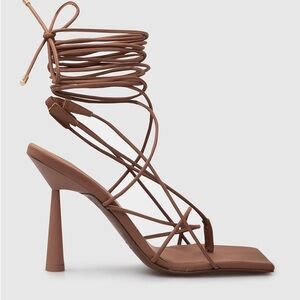 GIA/RHW ROSIE 6 RUBBERIZED LACE-UP SANDALS IN BEIGE Size 38